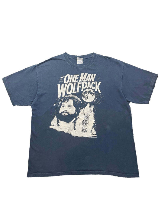 ONE MAN WOLF PACK ムービーTシャツ - ARIEA